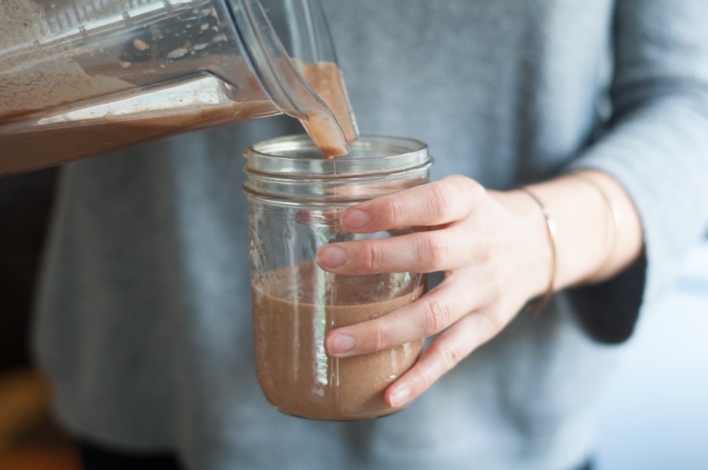 free and native, maca smoothie