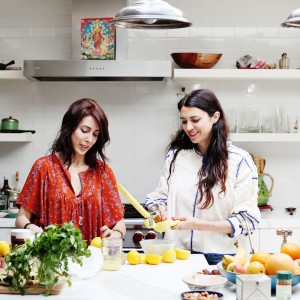 The Local Rose teams up with musician, singer, chef and blogger Free Dominque who shares how to preserve lemons to enhance any recipe, from pasta to chicken dishes.