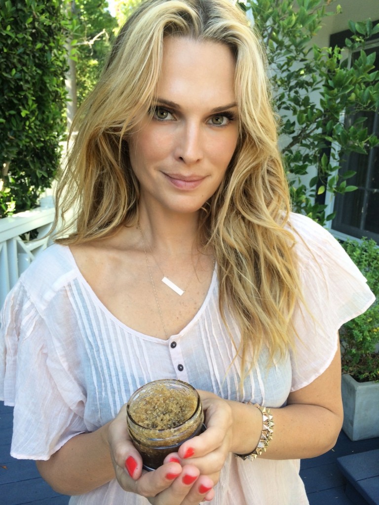 molly sims, scrubs, homemade scrubs