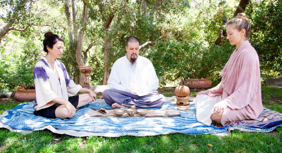 Tea Ceremony with Wu De ~ Sutras in Leaves